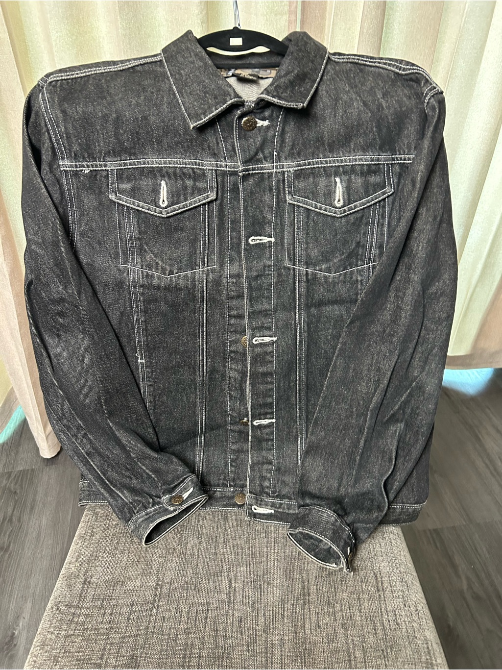 Men's Black Denim Jacket - Classic Trucker Style